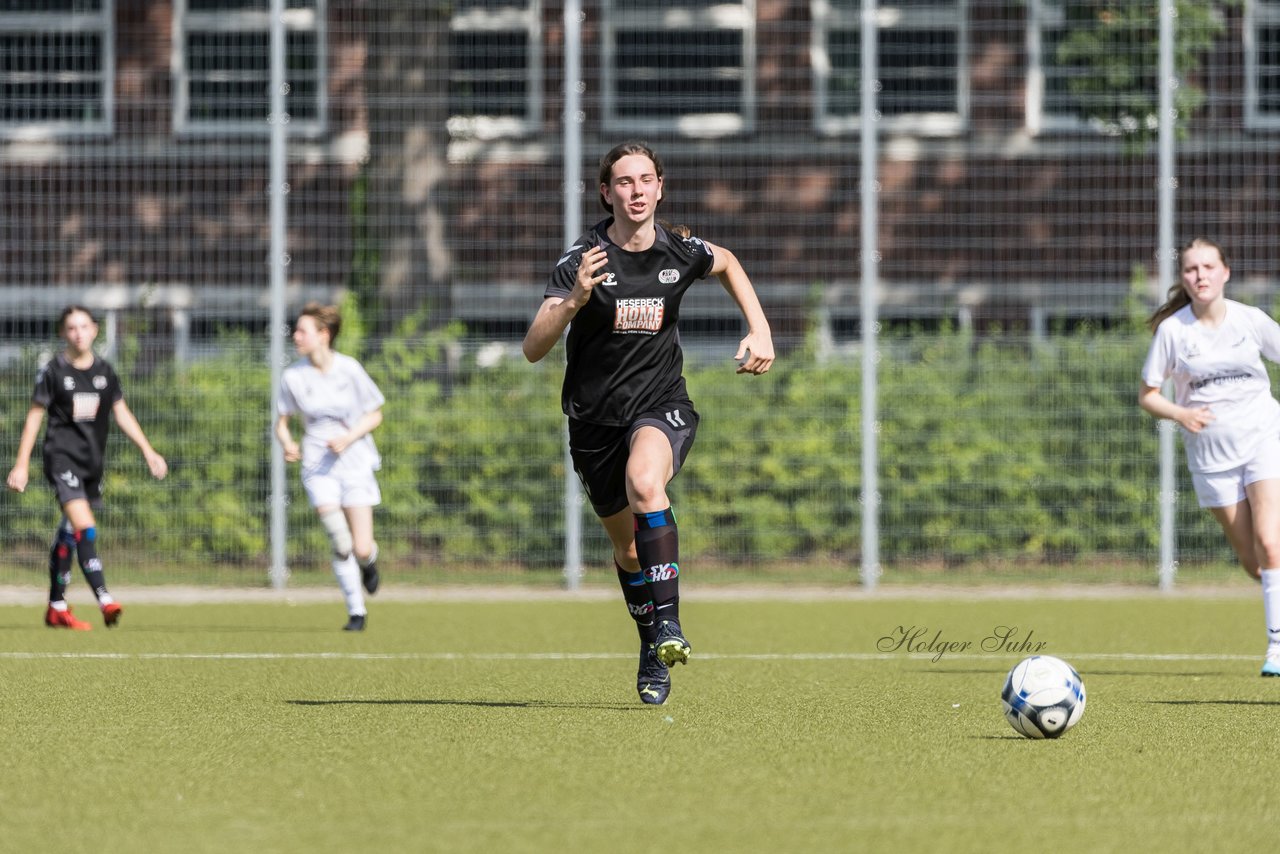 Bild 62 - wBJ Alstertal-Langenhorn - SV Henstedt-Ulzburg : Ergebnis: 4:1